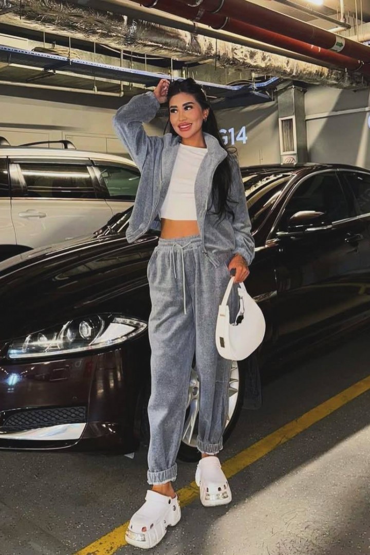 Велюровий костюм VSH-1919A970