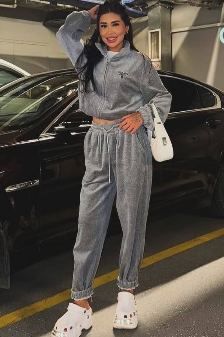 Велюровий костюм VSH-1919A970