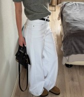 Белые джинсы HON-330A1000