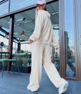 Женский трикотажный спортивный костюм  LIB-8911A700