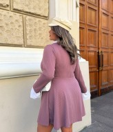 Платье с белым воротником и манжетами  MA-N2113A600