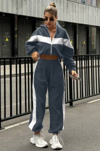 Женский спортивный костюм на молнии CUR-1022A880 Женский спортивный костюм на молнии CUR-1022A880