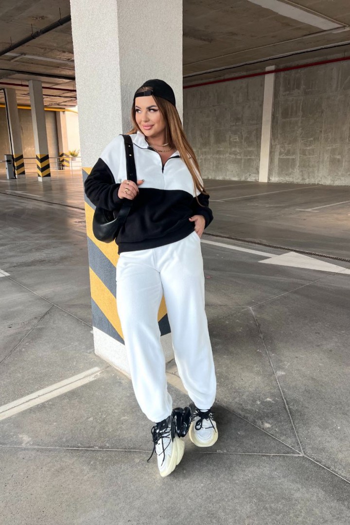 Жіночий костюм JAV-810.5510A740 Жіночий костюм JAV-810.5510A740