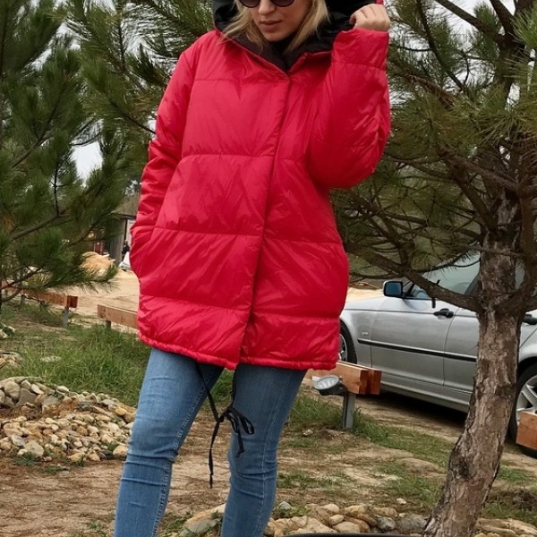 Куртка женская зимняя с капюшоном модная VAK-722A540