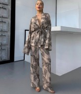 Женский льняной брючный костюм ANB-490A700