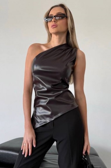 Топ з еко шкіри KBE-0256A320