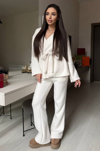 Уютный брючный костюм STB-37A980 Уютный брючный костюм STB-37A980