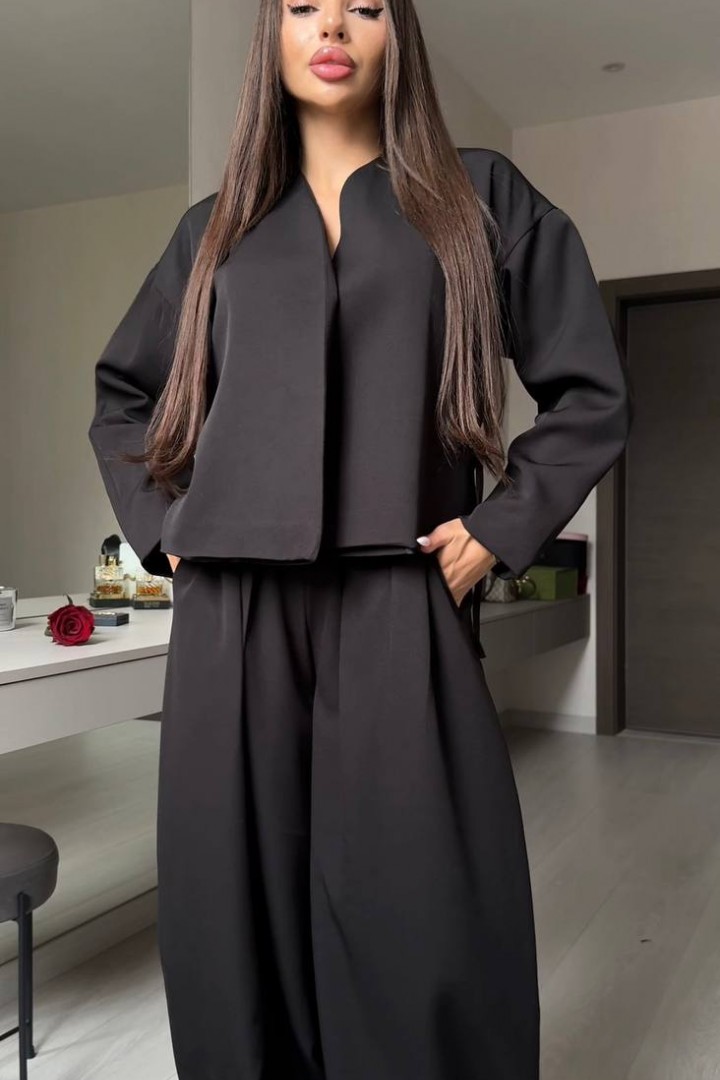 Костюм с брюками-аладинами и жакетом STB-40A750