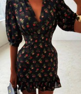 Очаровательное платье с глубоким вырезом декольте BAC-962A650