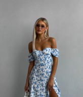 Платье с разрезом спереди VOL-294A470