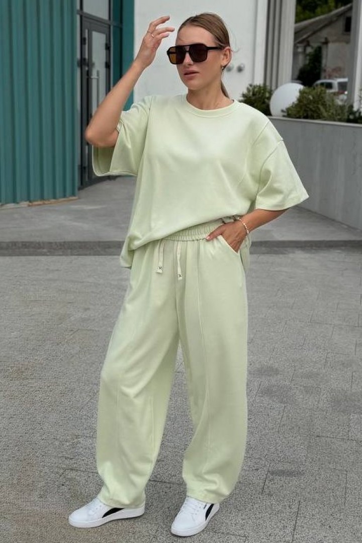 Костюм футболка oversize и брюки-бананы SOLO-271A1100