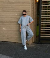 Костюм футболка oversize и брюки-бананы SOLO-271A1100