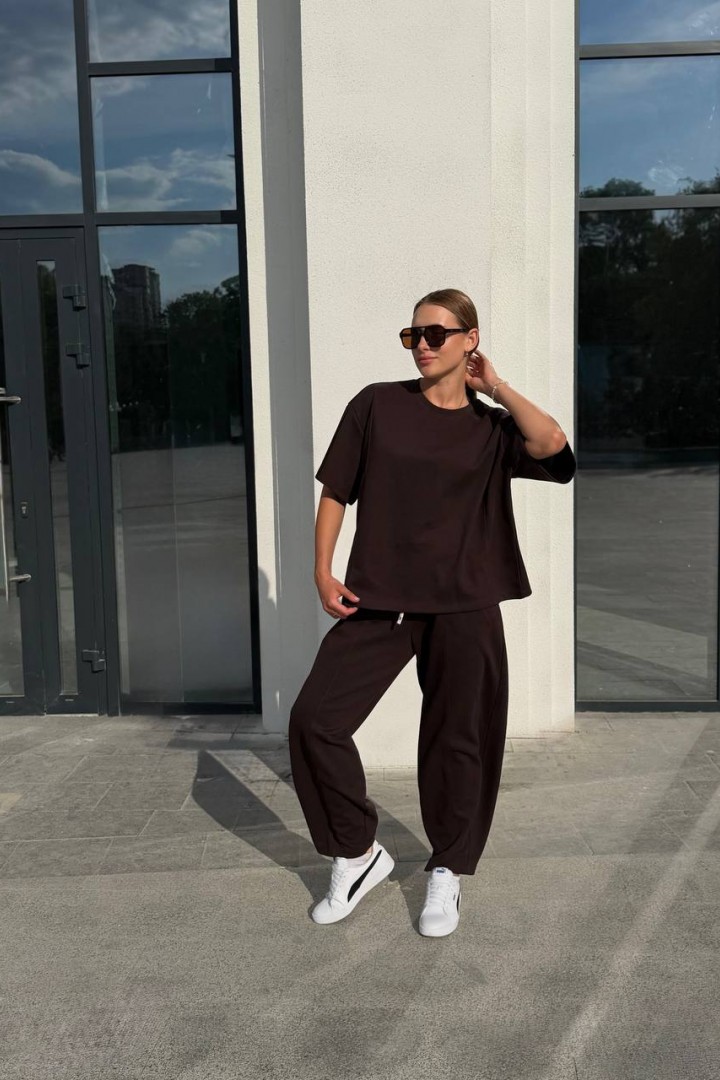 Костюм футболка oversize и брюки-бананы SOLO-271A1100