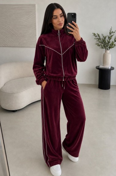 Мягкий велюровый костюм KASY-354A750