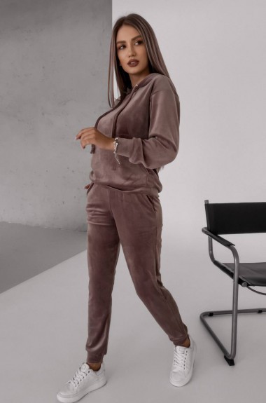 Велюровий костюм VM-10365A430 Велюровий костюм VM-10365A430