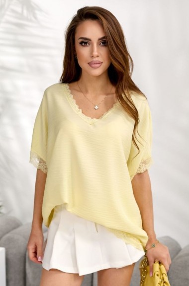 Стильная футболка декорирована кружевом IB-1151A460 Стильная футболка декорирована кружевом IB-1151A460