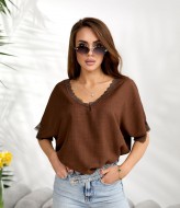 Стильная футболка декорирована кружевом IB-1151A460