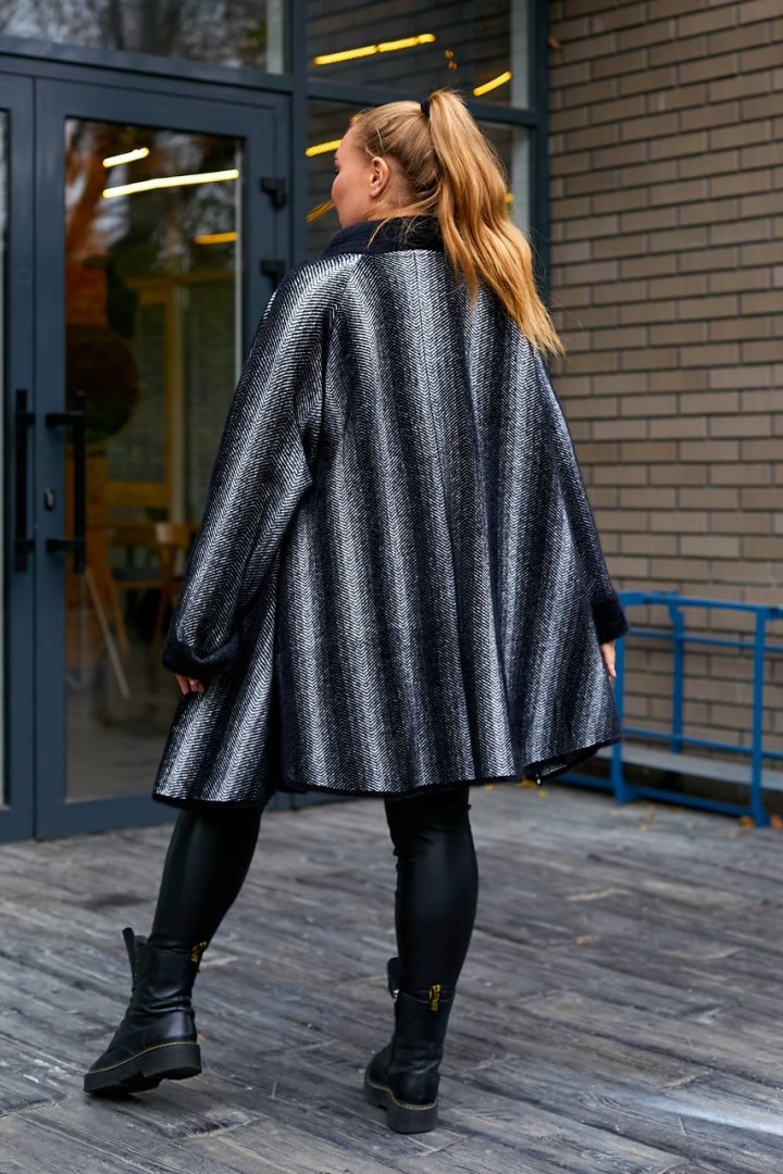 Пальто женское из альпака MAX-324A1400
