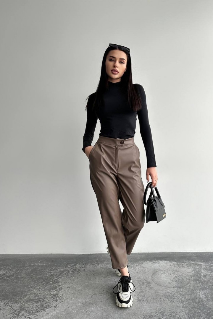 Прямі штани на високій посадці IO-799A370 Прямі штани на високій посадці IO-799A370