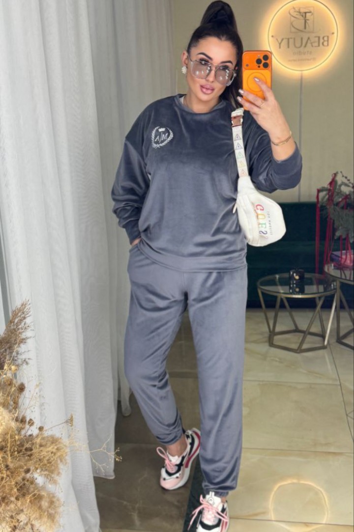 Велюровый костюм EFR-195A450