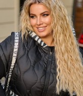 Жилетка со спущенным плечом VLT-733A850