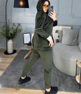 Велюровый спортивный костюм со стразами ME-461A670