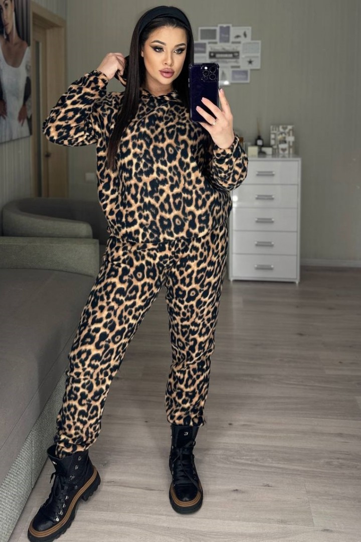 леопардовые костюмы женские модные | Дзен