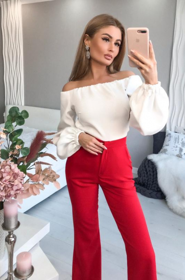 Блуза с открытыми плечами NJ-OG-05A350