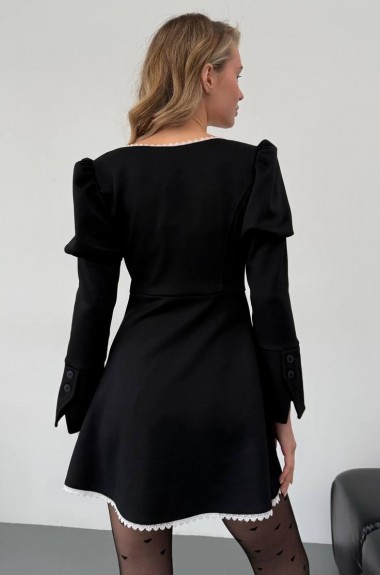 Платье чёрное короткое  AVB-0303A680