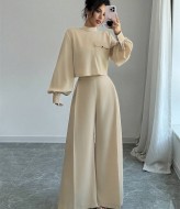 Костюм женский стильный  BRA-191A609