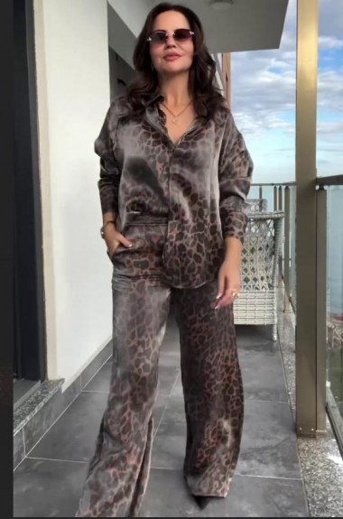 Трендовый костюм AMU-3066A850 Трендовый костюм AMU-3066A850