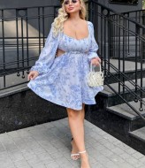 Сукня позаду завʼязується на бант YM-7087A22