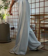 Спортивные штаны с лампасами  FL-2118A700 Спортивные штаны с лампасами  FL-2118A700