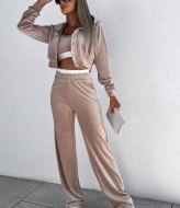 Костюм тройка велюровый женский  IPO-593A550 Костюм тройка велюровый женский  IPO-593A550