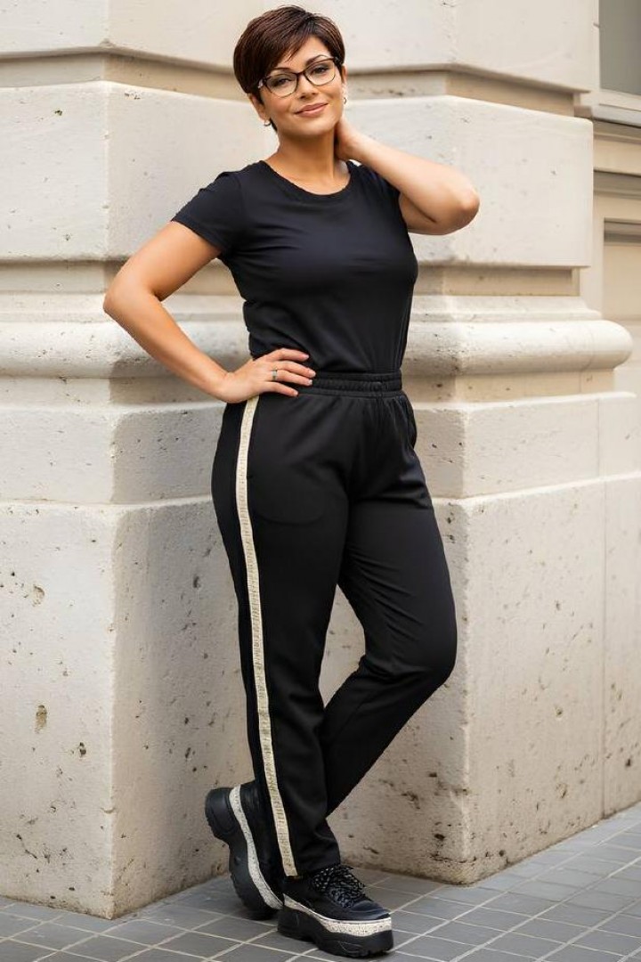 Спортивные штаны с лампасами AO-2522A400