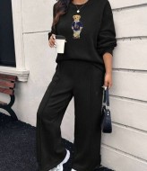 Костюм женский брючный оверсайз  AMU-1926.926A550