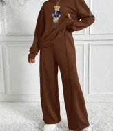 Костюм женский брючный оверсайз  AMU-1926.926A550