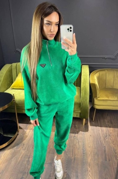 Спортивный костюм вельвет  AMU-1357.357A520