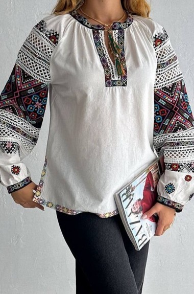 Блуза вышиванка  AMU-5613A850