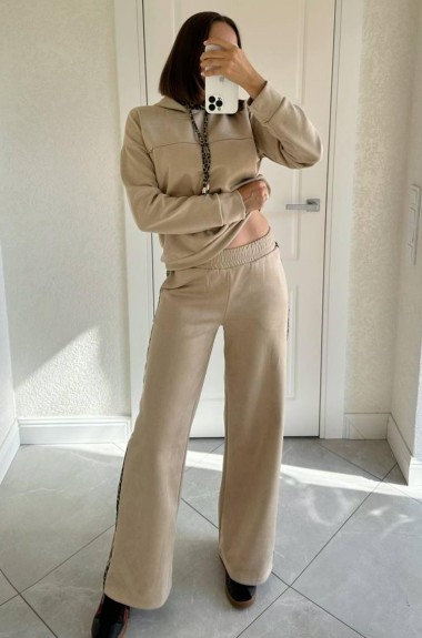 Замшевый костюм женский AMU-922A650 Замшевый костюм женский AMU-922A650