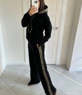 Замшевый костюм женский  AMU-922A650