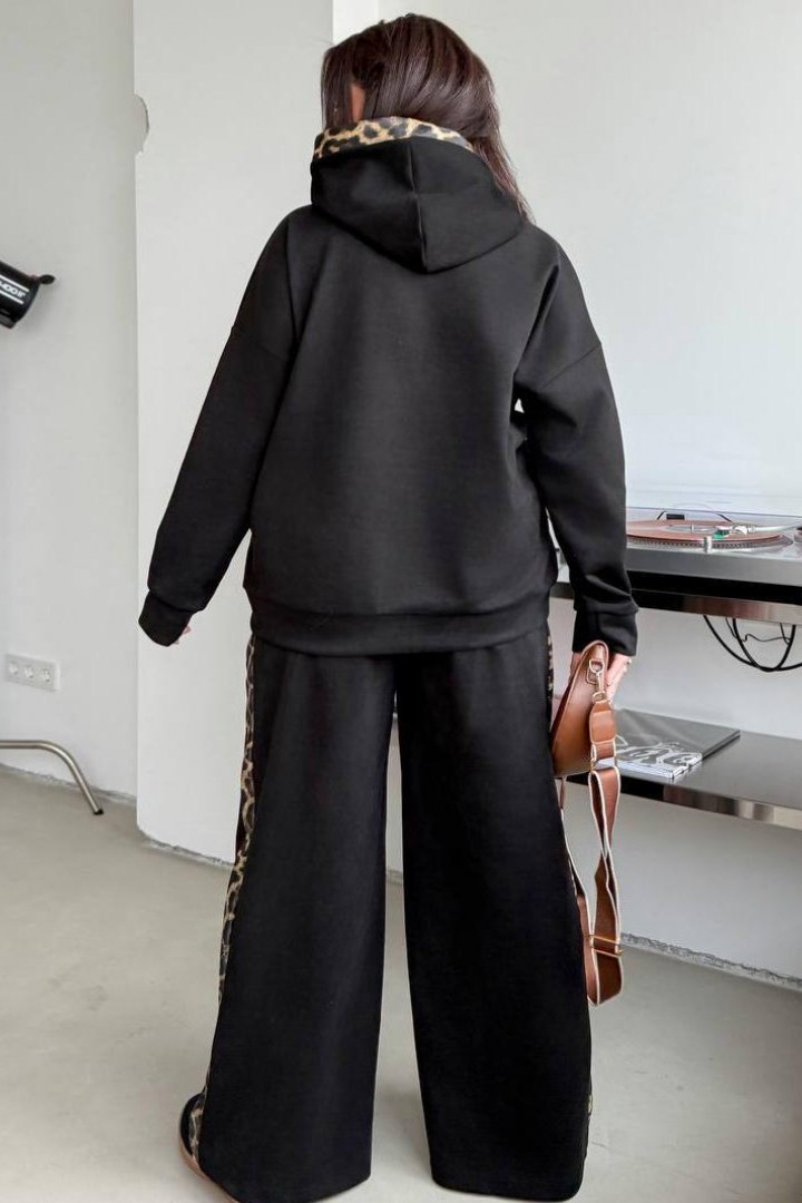 Замшевый костюм женский  AMU-1922.922A650