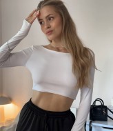 Топ с длинным рукавом и вырезом  HOU-315A250