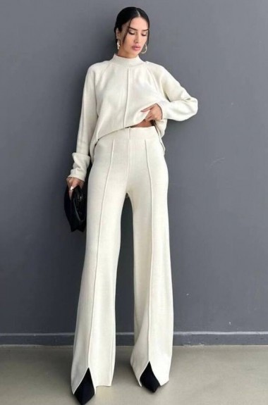 Стильний в'язаный  костюм   AMU-12480A1199