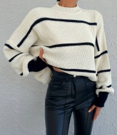 Женский вязаный свитер  AMU-6611A680