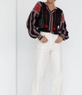 Свитер вышиванка  AMU-1032A599