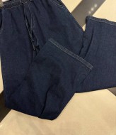 Джинсы с широкими штанинами  AMU-6241A580