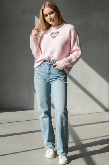 Свитер с сердечком AMU-2379A770 Свитер с сердечком AMU-2379A770
