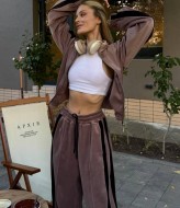 Велюровый костюм с широкими штанами  JK-026A800