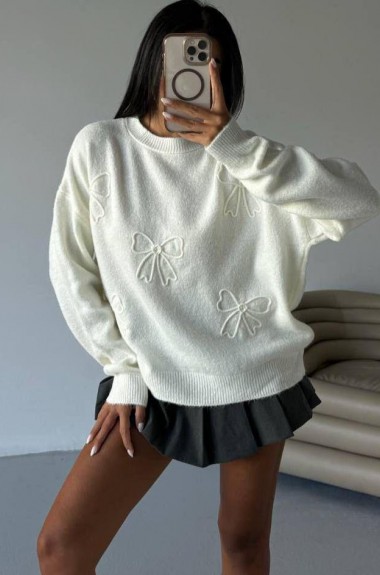 Нежный свитер AMU-2419A650